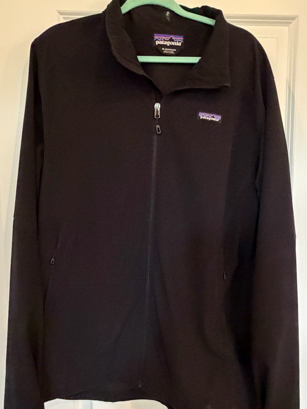 Patagonia Men’s Black Full-Zip Jacket
